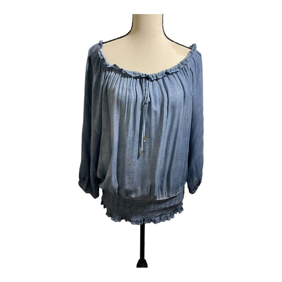 Marc New York chambray off shoulder size medium blouse. Elastic bottom. - Picture 8 of 10